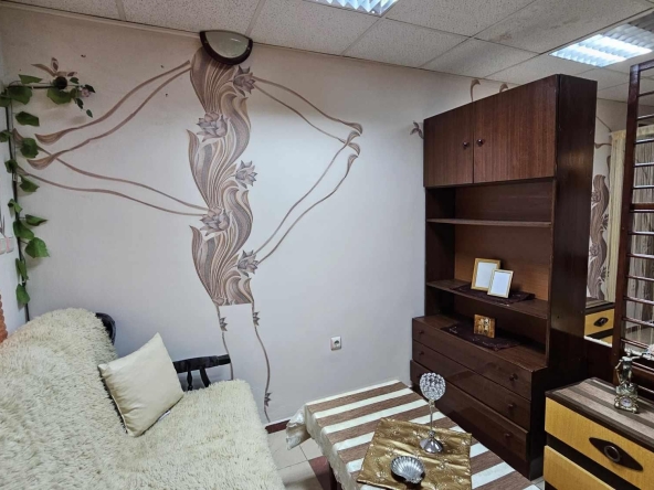 Дава се под наем Едностаен апартамент в Варна, ЖП Гара - 30 кв.м за 230 € - Снимка #1