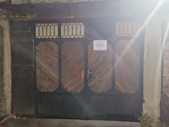 Гараж / Паркомясто в Благоевград, Идеален център - 33 кв.м за 5 €/кв.м - Снимка #1