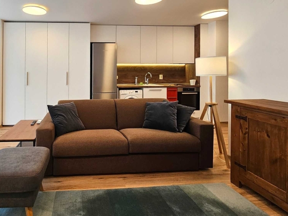 Дава се под наем Едностаен апартамент в София, Център - 52 кв.м за 600 € - Снимка #1