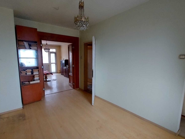 Многостаен апартамент в Хасково, Овчарски - 150 кв.м за 340 €/кв.м - Снимка #1