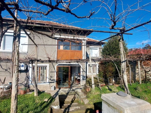 Къща в с. Стамболово, Област Хасково - 120 кв.м за 374 €/кв.м - Снимка #1