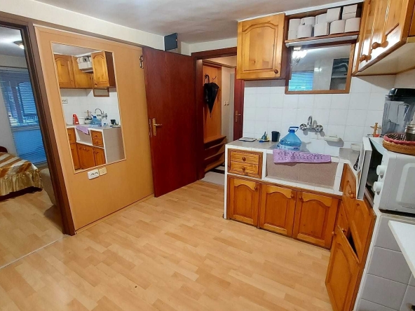 Едностаен апартамент в Хасково, Училищни - 37 кв.м за 758 €/кв.м - Снимка #1