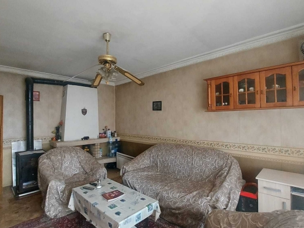 Тристаен апартамент в Хасково, Дружба 1 - 81 кв.м за 532 €/кв.м - Снимка #1