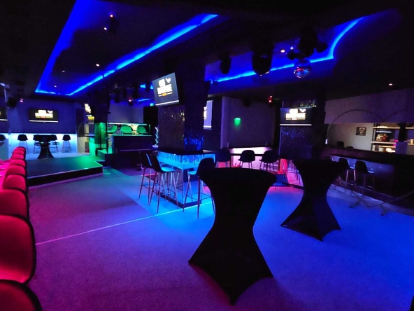 Дава се под наем Зала за събития в Варна, Базар Левски -  кв.м за 359.04 € - Снимка #1