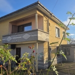 Къща в Пловдив, Център - 160 кв.м за 443 €/кв.м - Снимка #1