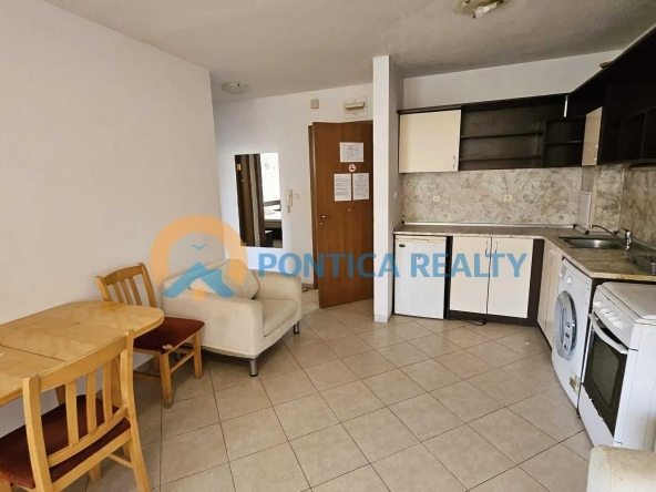 Двустаен апартамент в к.к. Слънчев бряг - 75 кв.м за 510 €/кв.м - Снимка #1