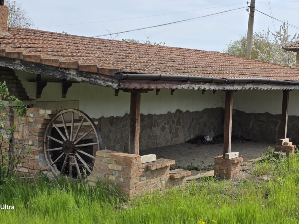 Парцел в с. Тръстика, Област Търговище - 1470 кв.м за 3 €/кв.м - Снимка #1