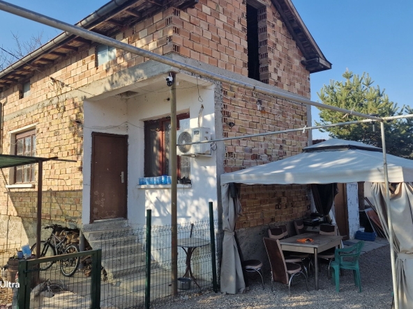 Къща в с. Пищигово, Област Пазарджик - 100 кв.м за 714 €/кв.м - Снимка #1