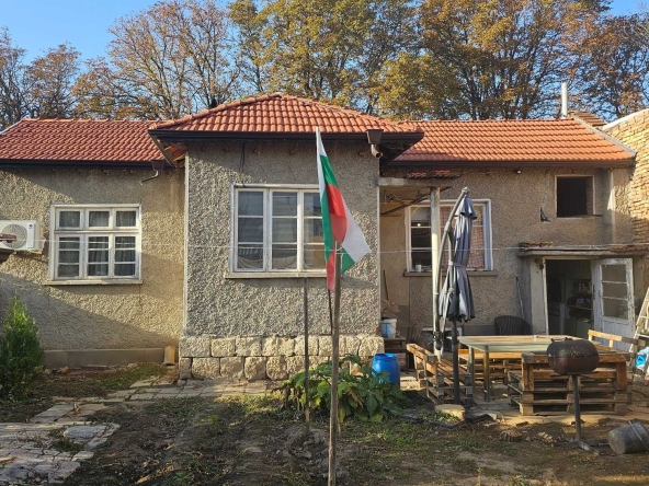 Къща в Разград, Промишлена зона - Запад - 64 кв.м за 1514 €/кв.м - Снимка #1
