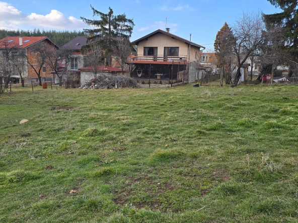 Парцел в с. Кладница, Област Перник - 914 кв.м за 150 €/кв.м - Снимка #1