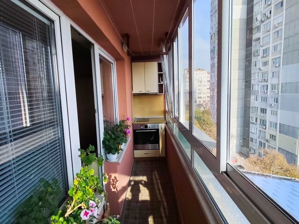 Дава се под наем Двустаен апартамент в Варна, Окръжна болница - 50 кв.м за 418.71 € - Снимка #1