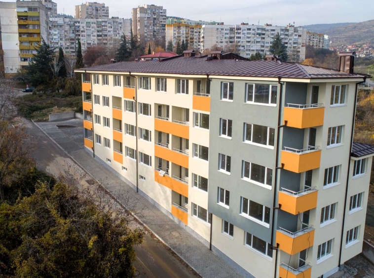 Гараж / Паркомясто в Стара Загора, Три чучура - север - 44 кв.м за 278 €/кв.м - Снимка #1