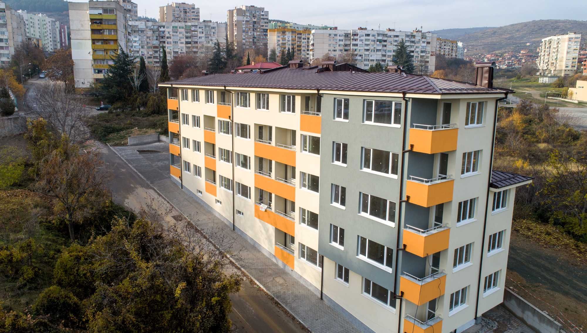 Гараж / Паркомясто в Стара Загора, Три чучура - север - 44 кв.м за 278 €/кв.м - Снимка #1