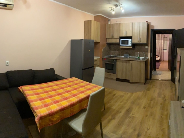 Дава се под наем Двустаен апартамент в Бургас, Изгрев - 68 кв.м за 500 € - Снимка #1