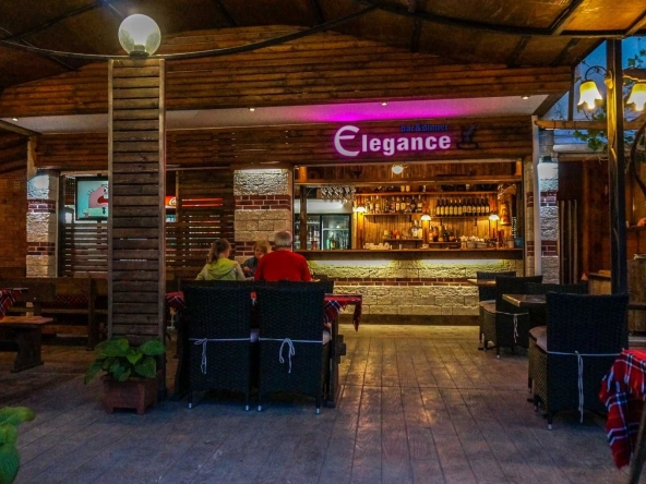 Дава се под наем Заведение в Несебър - 100 кв.м за 9180 € - Снимка #1