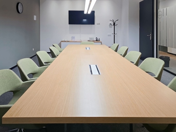 Дава се под наем Офис в София, НПЗ Искър - 45 кв.м за 2266.44 € - Снимка #1