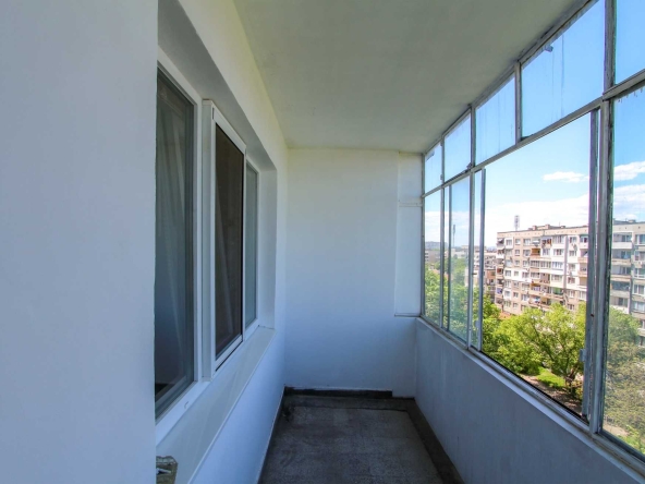 Двустаен апартамент в София, Оборище - 67 кв.м за 2239 €/кв.м - Снимка #1