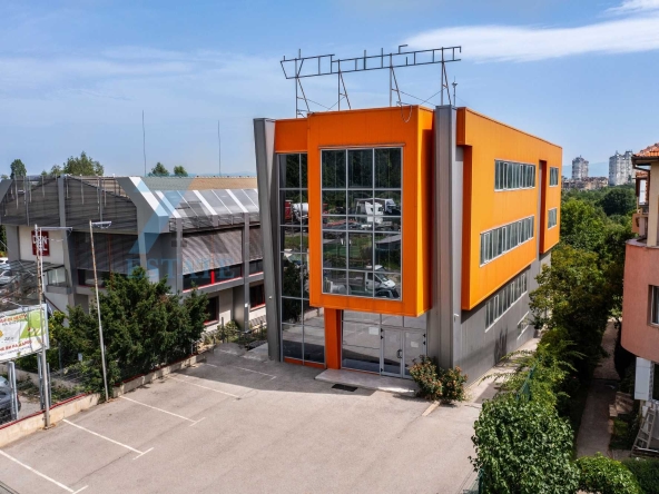 Заведение в Варна, Младост 2 - 974 кв.м за 3081 €/кв.м - Снимка #1