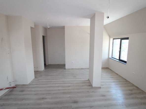 Двустаен апартамент в Пловдив, Кършияка - 60 кв.м за 2150 €/кв.м - Снимка #1