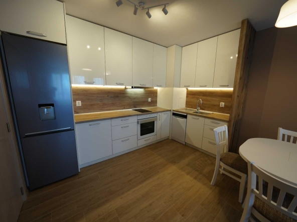 Дава се под наем Двустаен апартамент в София, Банишора - 66 кв.м за 765 € - Снимка #1