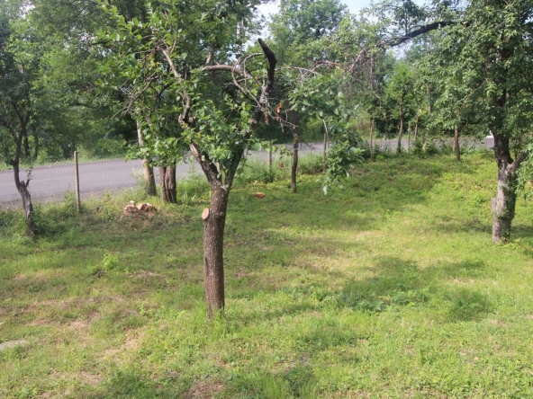 Парцел в с. Трънито, Област Габрово - 926 кв.м за 16 €/кв.м - Снимка #1