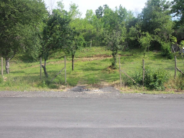 Парцел в с. Трънито, Област Габрово - 926 кв.м за 16 €/кв.м - Снимка #1