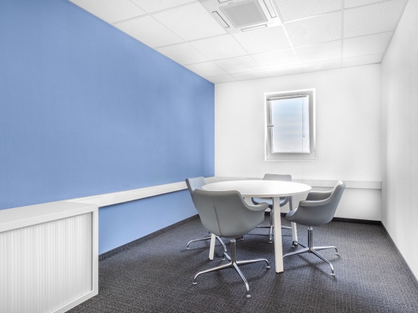 Дава се под наем Офис в София, Летище София - 20 кв.м за 234.09 € - Снимка #1