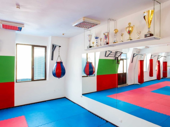 Дава се под наем Магазин в София, Манастирски ливади - 150 кв.м за 14.79 € - Снимка #1