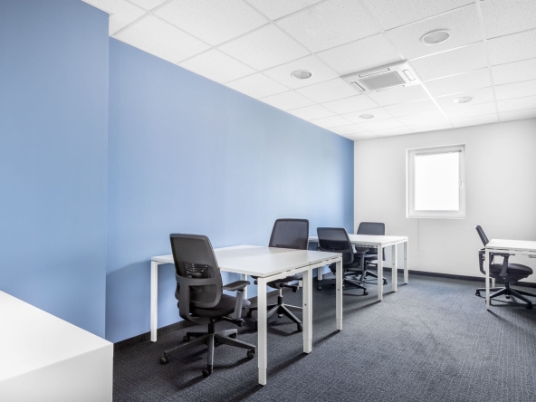 Дава се под наем Офис в София, Летище София - 30 кв.м за 468.69 € - Снимка #1