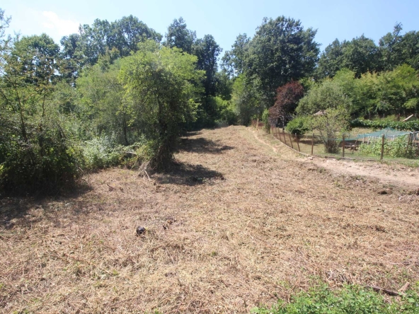 Парцел в с. Ангелов, Област Габрово - 500 кв.м за 9 €/кв.м - Снимка #1