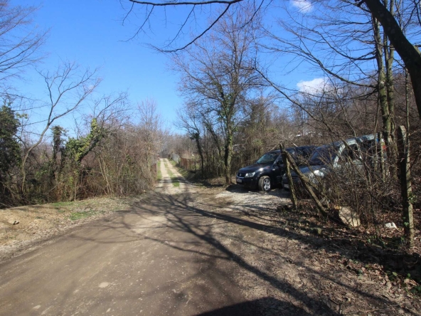 Парцел в Габрово, Сарани - 500 кв.м за 9 €/кв.м - Снимка #1