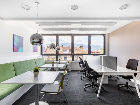 Дава се под наем Офис в София, Център - 10 кв.м за 137.19 € - Снимка #1