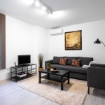 Дава се под наем Двустаен апартамент в София, Хиподрума - 80 кв.м за 900 € - Снимка #1