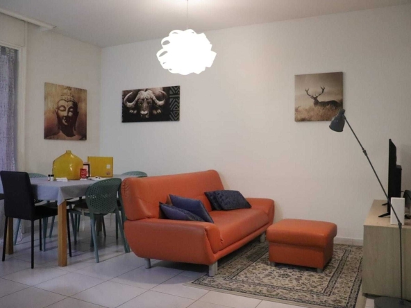 Дава се под наем Двустаен апартамент в София, Център - 64 кв.м за 382.5 € - Снимка #1