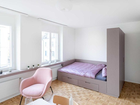 Дава се под наем Едностаен апартамент в София, Център - 45 кв.м за 357 € - Снимка #1