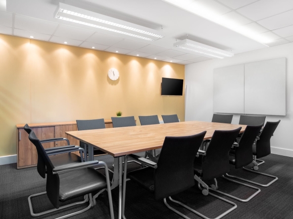 Дава се под наем Офис в София, Център - 20 кв.м за 974.61 € - Снимка #1