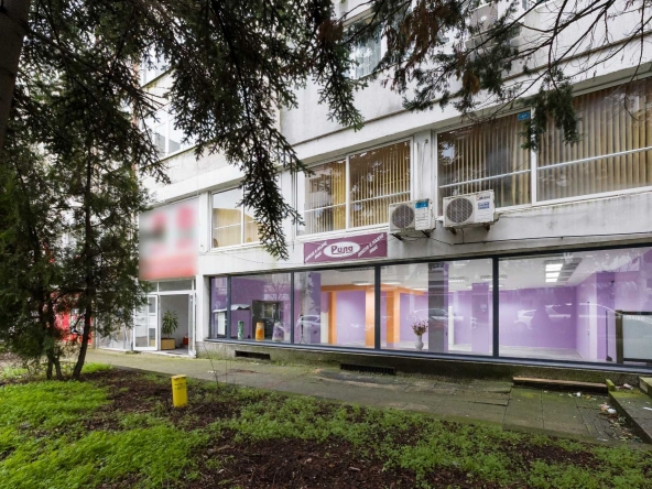 Магазин в Бургас, Център - 150 кв.м за 1013 €/кв.м - Снимка #1