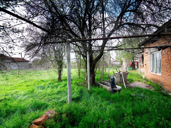 Къща в с. Даскал-Атанасово, Област Стара Загора - 102 кв.м за 120 €/кв.м - Снимка #1