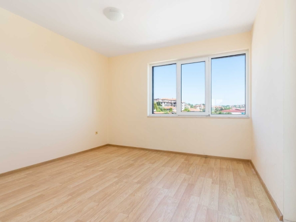 Двустаен апартамент в Бяла - 63 кв.м за 756 €/кв.м - Снимка #1