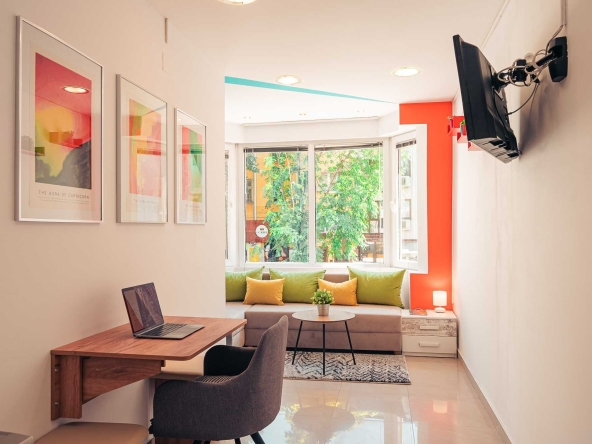 Дава се под наем  в Пловдив, Център -  кв.м за 765 € - Снимка #1