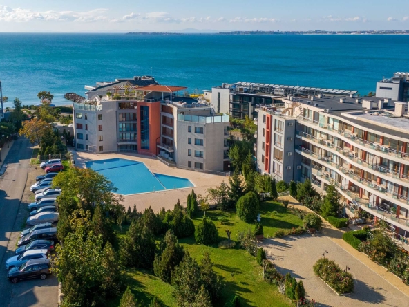 Дава се под наем Едностаен апартамент в Свети Влас - 19 кв.м за 229.5 € - Снимка #1