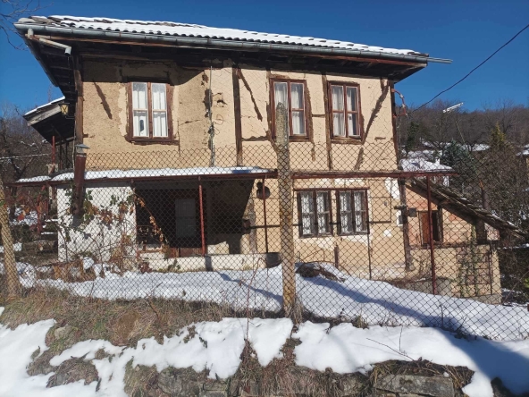 Къща в с. Кашенци, Област Габрово - 57 кв.м за 403 €/кв.м - Снимка #1