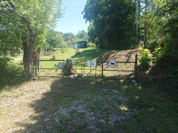 Парцел в Враца, Дъбника - 3000 кв.м за 7 €/кв.м - Снимка #1