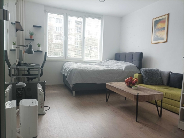 Дава се под наем Едностаен апартамент в София, Красно село - 40 кв.м за 336.6 € - Снимка #1