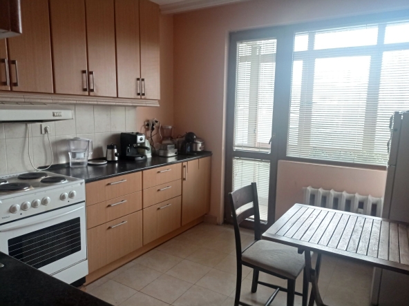 Дава се под наем Четиристаен апартамент в София, НПЗ Дианабад - 130 кв.м за 255 € - Снимка #1