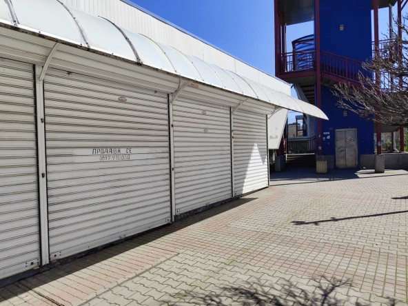 Магазин в Димитровград - 8 кв.м за 415 €/кв.м - Снимка #1