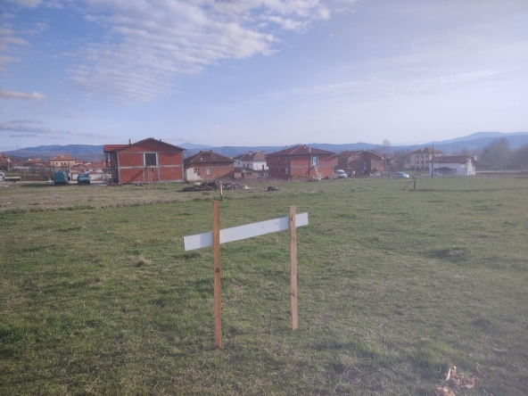 Парцел в с. Хвостяне, Област Благоевград - 2300 кв.м за 10 €/кв.м - Снимка #1