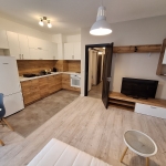 Дава се под наем Едностаен апартамент в Варна, м-т Св. Никола - 40 кв.м за 382.5 € - Снимка #1