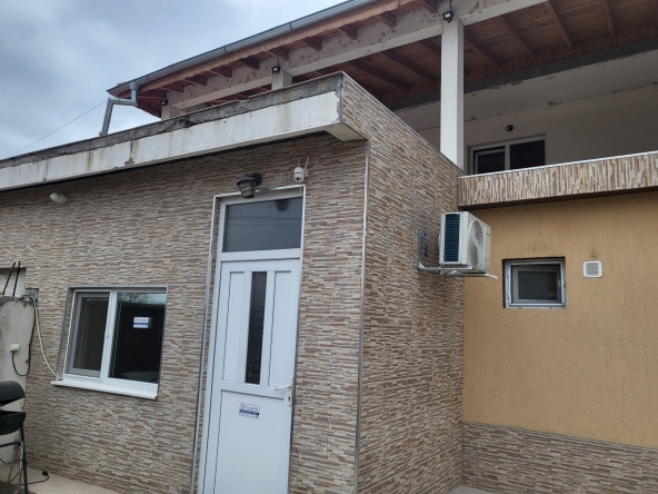 Къща в Шумен, Дивдядово - 230 кв.м за 370 €/кв.м - Снимка #1