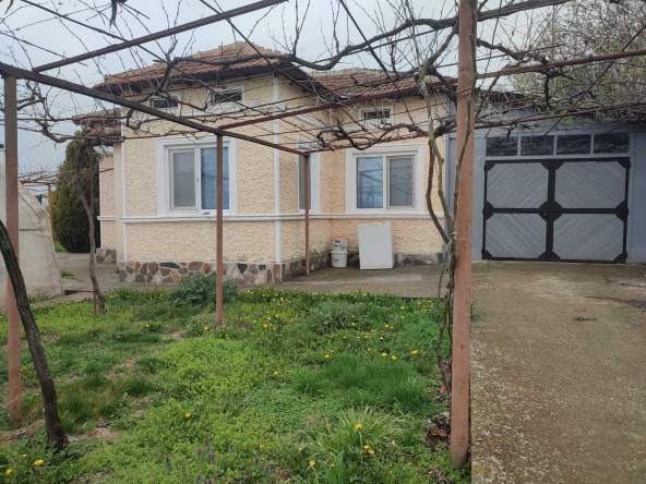 Къща в с. Котленци, Област Добрич - 42 кв.м за 1214 €/кв.м - Снимка #1